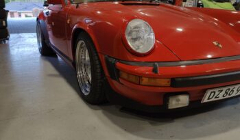 Porsche 911 930 3,0 SC Targa full