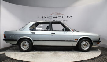 BMW 5-serie E28 518i full