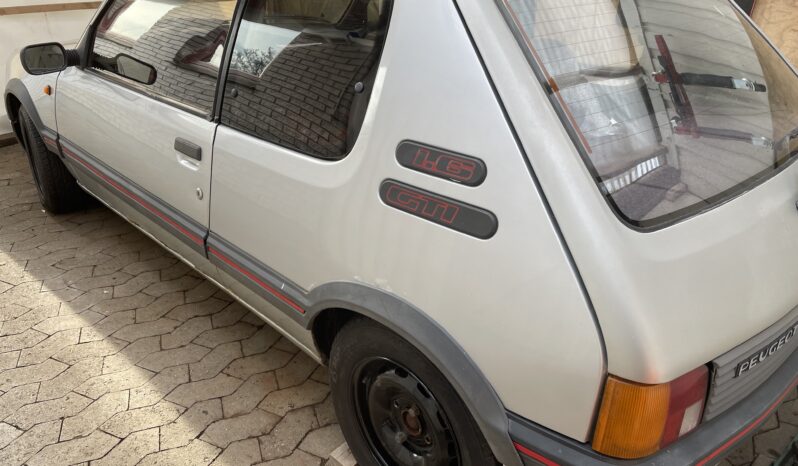 Peugeot 205 1,6 GTI full