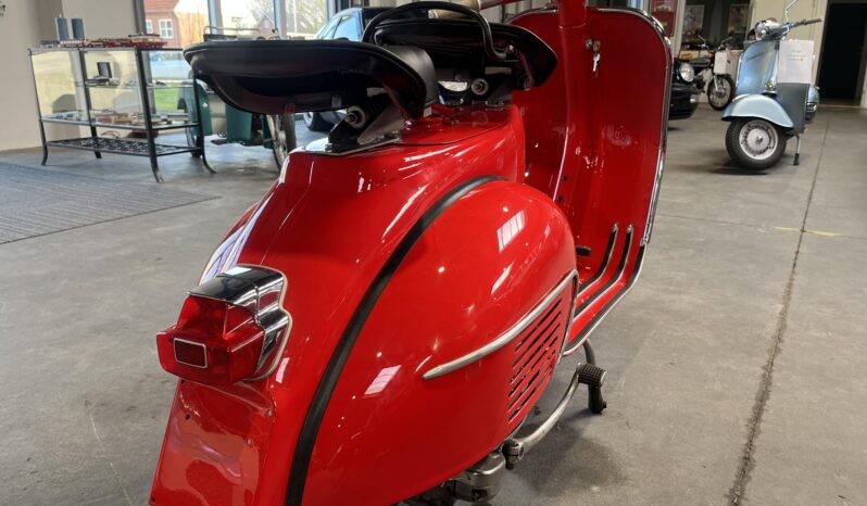 Vespa Sprint 150 full