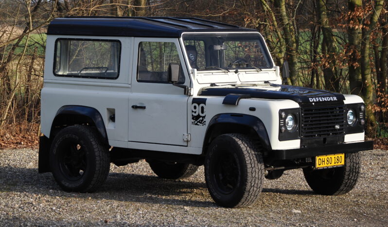 Land Rover Defender 90 full