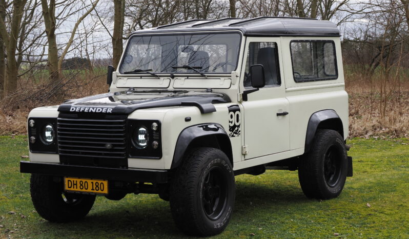 Land Rover Defender 90 full