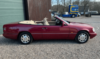 Mercedes-Benz E-Klasse (W124) E200 2,0 Cabriolet full