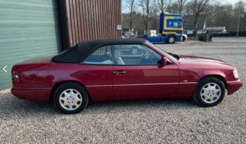 Mercedes-Benz E-Klasse (W124) E200 2,0 Cabriolet full