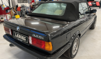 BMW 3-serie E30 325I 2,5 Cabriolet aut. full