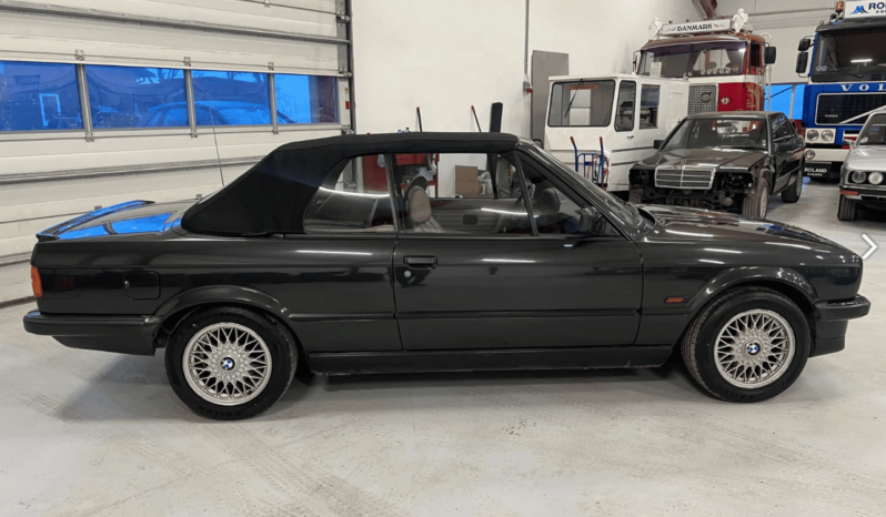 BMW 3-serie E30 325I 2,5 Cabriolet aut. full