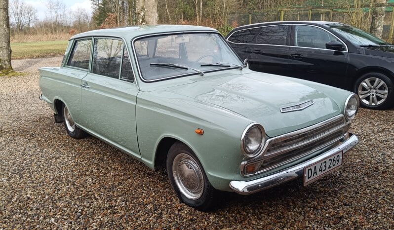 Ford Cortina 1200 Deluxe full