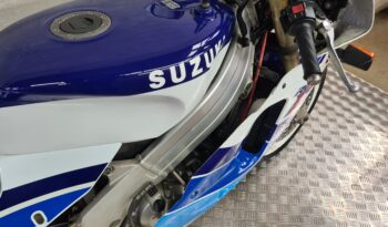 Suzuki RGV 250 Gamma full