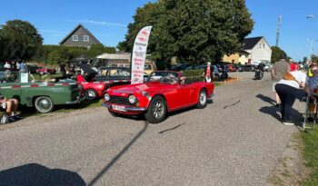 Triumph TR250 TR250 full