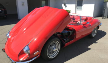 Jaguar E-Type 4,2 Roadster full