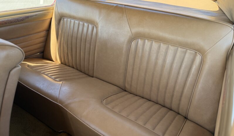 Oldsmobile Delta 88 Club Coupe full