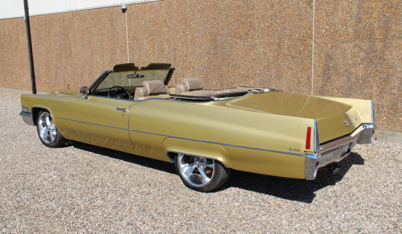 Cadillac DeVille Cab full