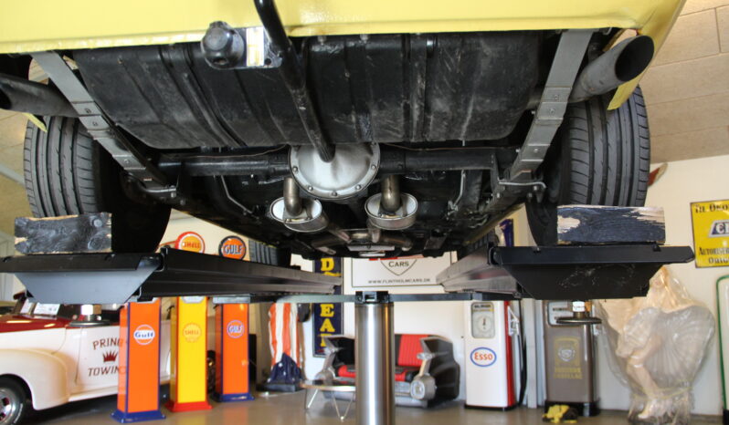 Chevrolet Camaro cupe full