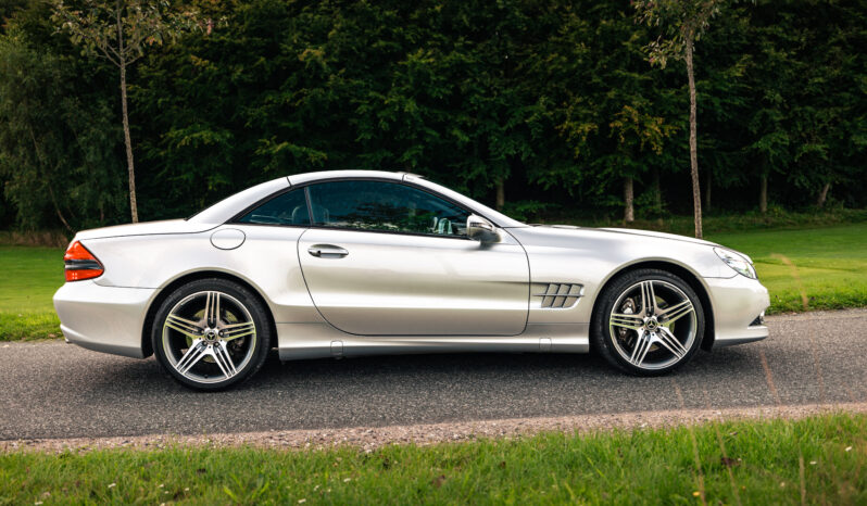 Mercedes-Benz SL (R230) Sl 500 full