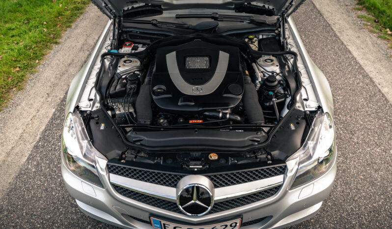 Mercedes-Benz SL (R230) Sl 500 full