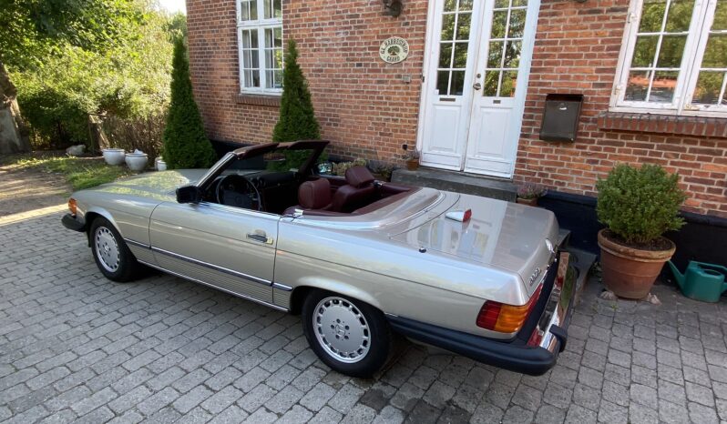 Mercedes-Benz SL-Klasse (R107) 560SL full
