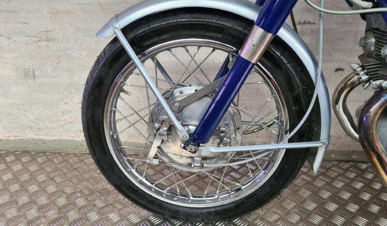 Honda Dream CB 72 250cc Super Sport full