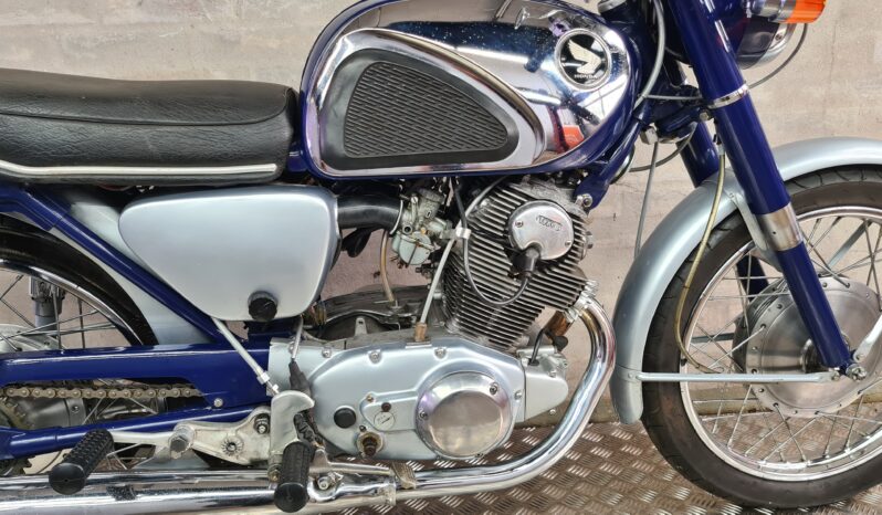 Honda Dream CB 72 250cc Super Sport full