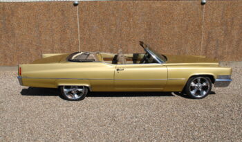 Cadillac DeVille Cab full