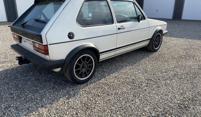 VW Golf 1,8 GTI full
