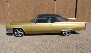 Cadillac DeVille Cab full