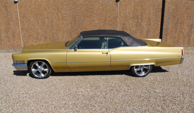 Cadillac DeVille Cab full