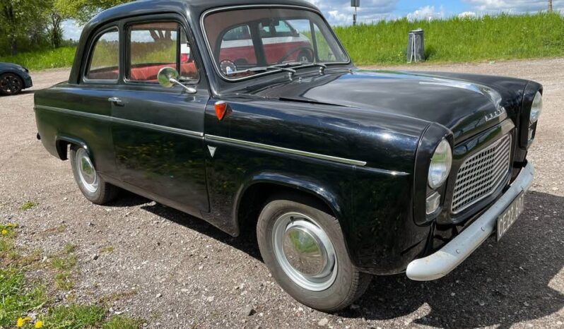 Ford Anglia 100E Deluxe full