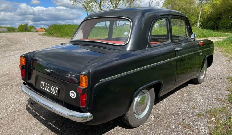 Ford Anglia 100E Deluxe full
