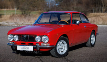 Alfa Romeo 2000 GT Veloce full