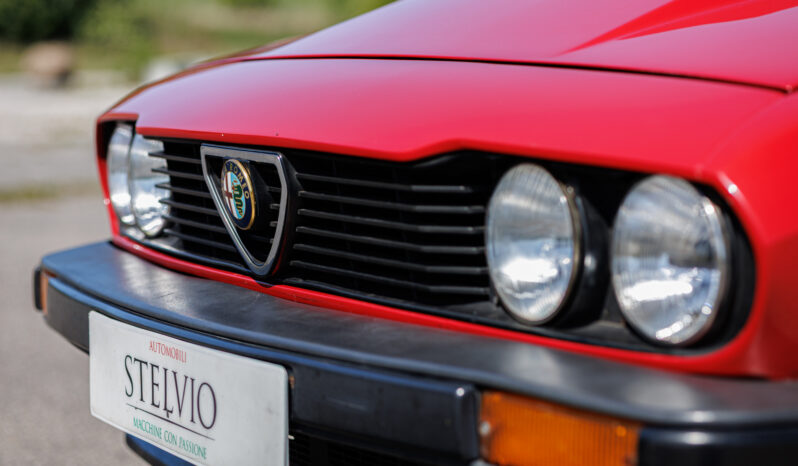 Alfa Romeo GTV GTV6 2,5 full