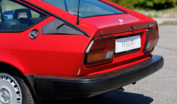 Alfa Romeo GTV GTV6 2,5 full