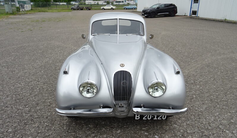 Jaguar XK 120 FHC full