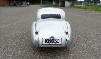 Jaguar XK 120 FHC full