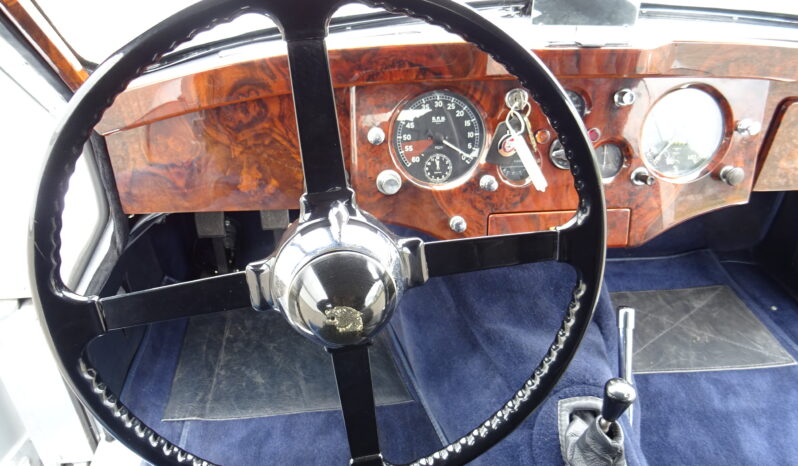 Jaguar XK 120 FHC full