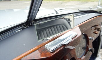 Jaguar XK 120 FHC full