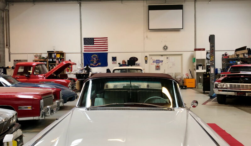 Cadillac DeVille Cabriolet 1964 full