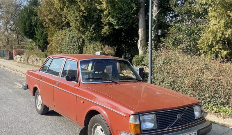 Volvo 200-Serie 244 DL full
