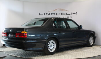 BMW 7-serie E32 750i v12 full
