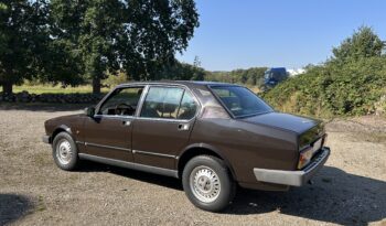Alfa Romeo Alfetta 2000 full
