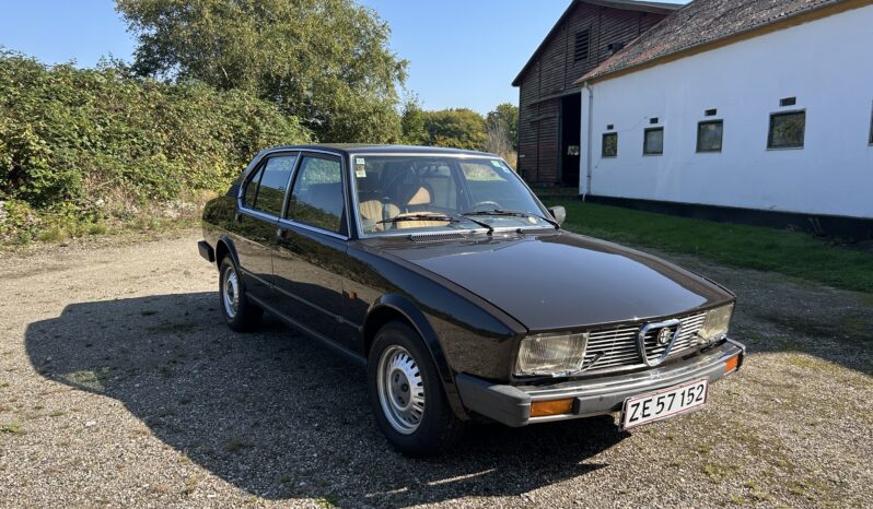 Alfa Romeo Alfetta 2000 full