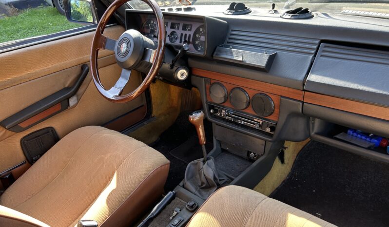 Alfa Romeo Alfetta 2000 full