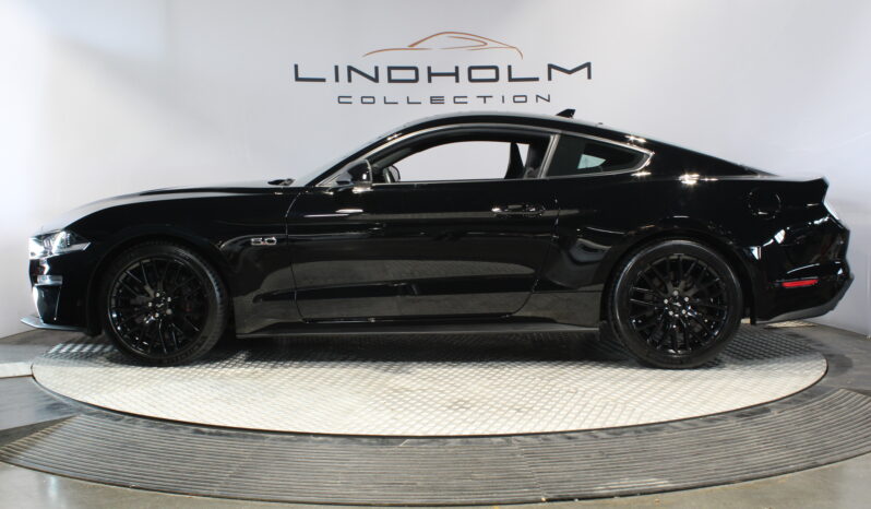 Ford Mustang 5,0 GT Fastback full