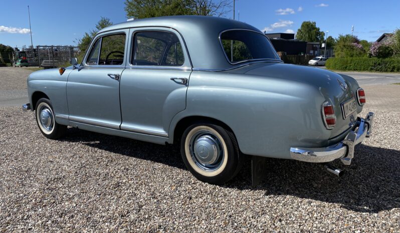 Mercedes-Benz 190 (type 201) 1,9L full