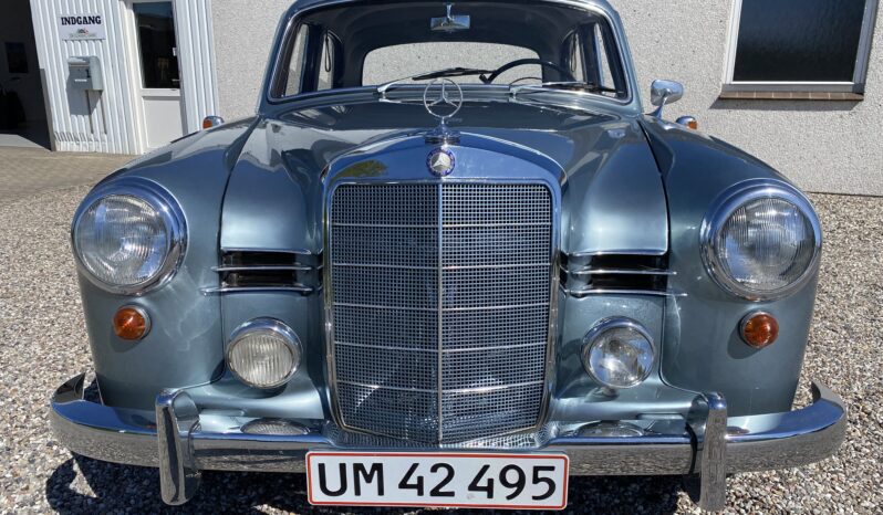 Mercedes-Benz 190 (type 201) 1,9L full