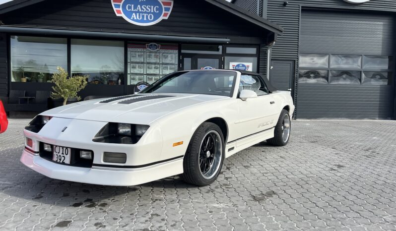 Chevrolet Camaro IROC-z full