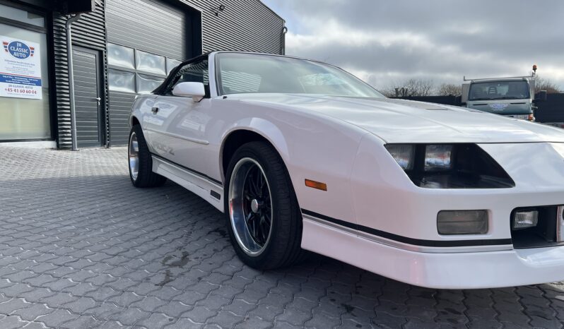 Chevrolet Camaro IROC-z full