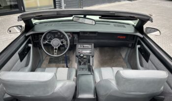Chevrolet Camaro IROC-z full