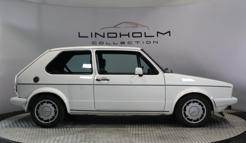 VW Golf GTI “Pirelli” full