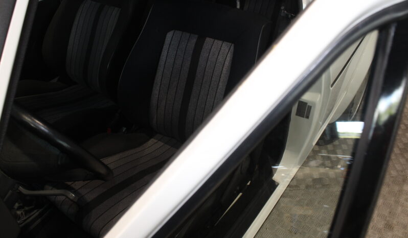 VW Golf GTI “Pirelli” full
