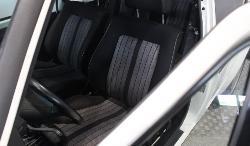 VW Golf GTI “Pirelli” full